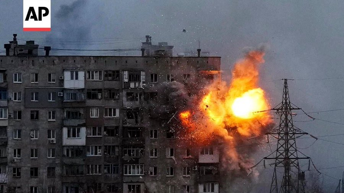 attack-on-ukr-residential-bldg