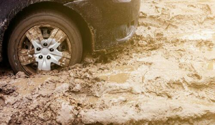 tire-mud-stuck