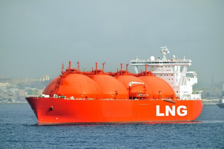 lng-fuel-tanker
