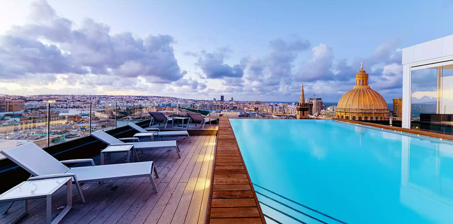 hotel-pool-view-of-malta