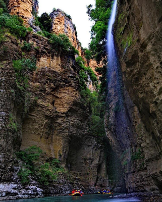 osumi-river-canyon-falls